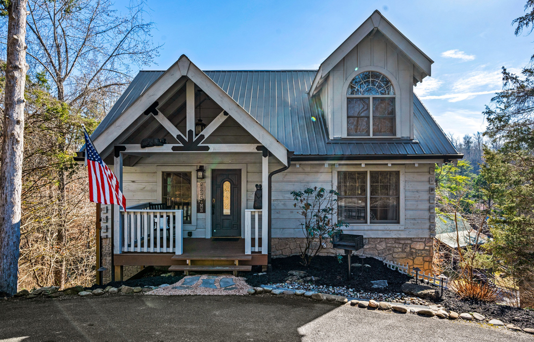 Bear Pine Vacation Home - Smoky Mountains, Cabin Rental